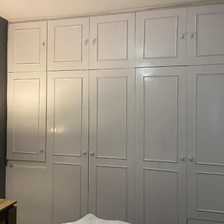 Lovely Three Bed House In A Quiet Corner Of Leeds! *
